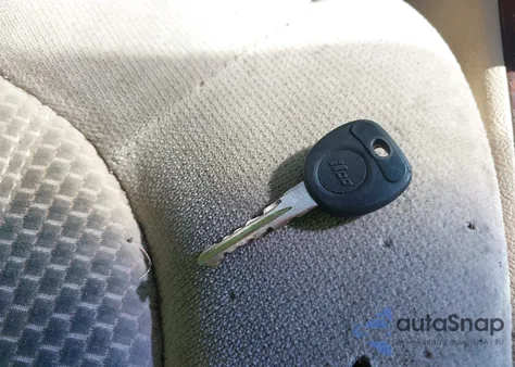 2006 Buick Lucerne Cx z USA, uszkodzony, nr VIN 1G4HP572X6U197842